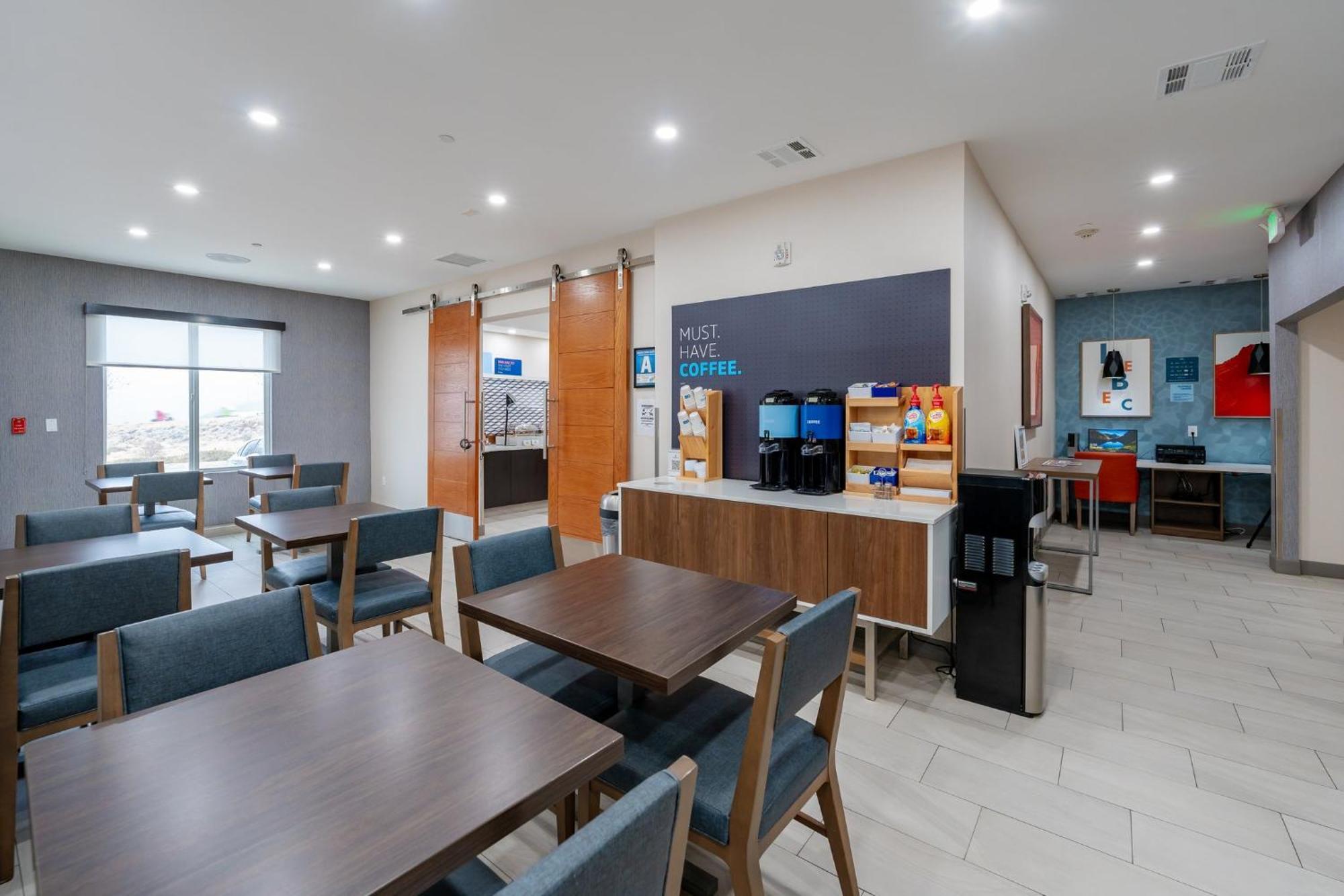 Holiday Inn Express & Suites Frazier Park By Ihg Lebec Zewnętrze zdjęcie